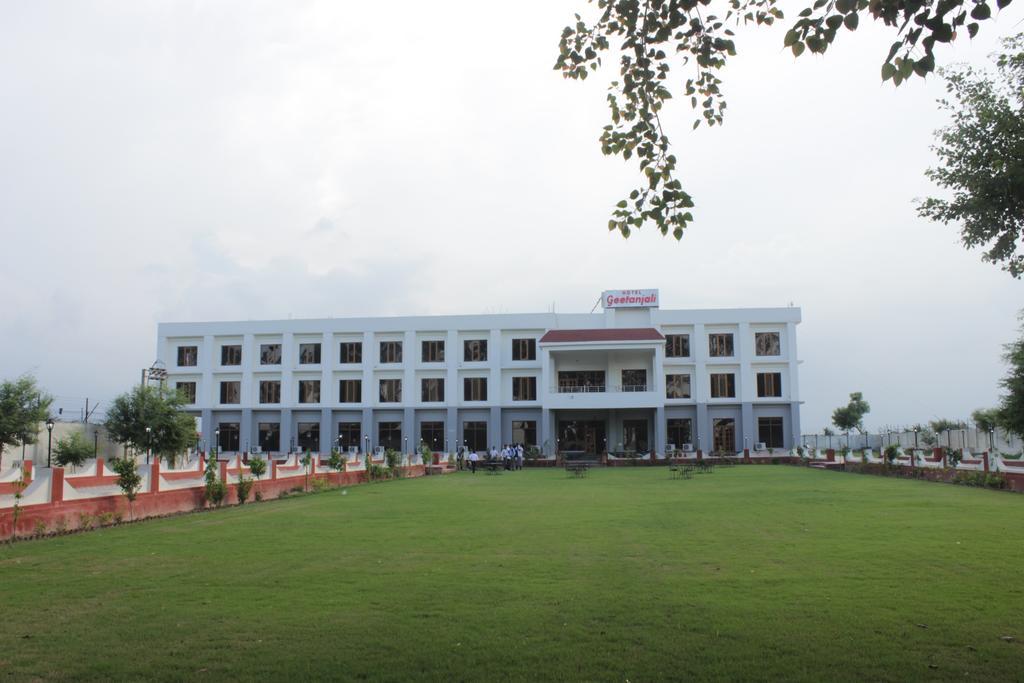 Geetanjali Hotel & Motel Bharatpur Exterior photo